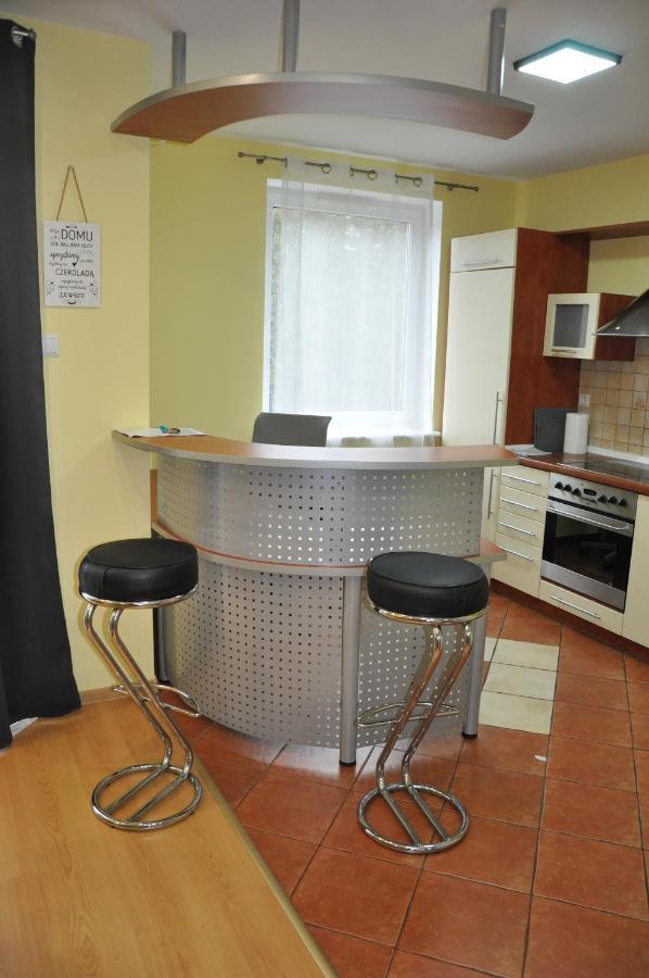 Wroclove_net Muchobor Apartmán *